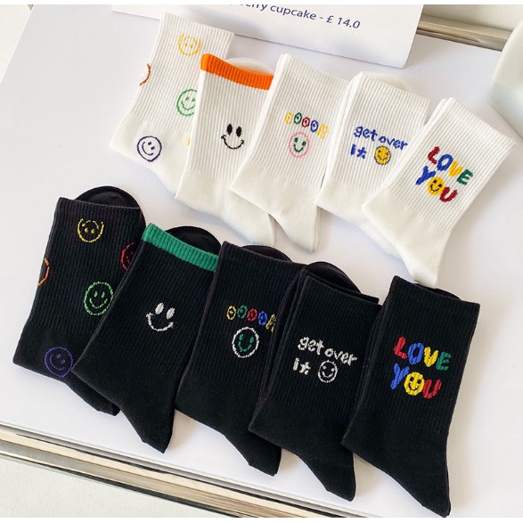 Vớ Tất hoạ tiết mặt cười cổ cao Nam Nữ phong cách thể thao, năng động.