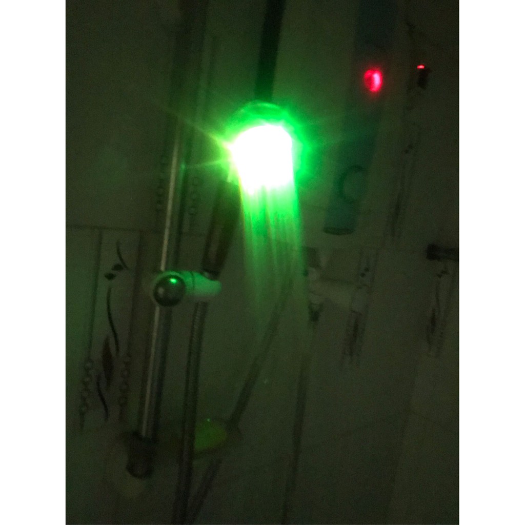 Vòi sen tăng áp có lọc Nano đèn Led đổi màu Hàng cao Cấp