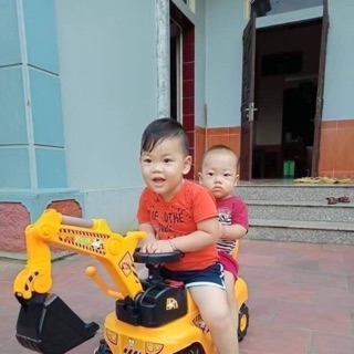 Xe cần cẩu cho bé