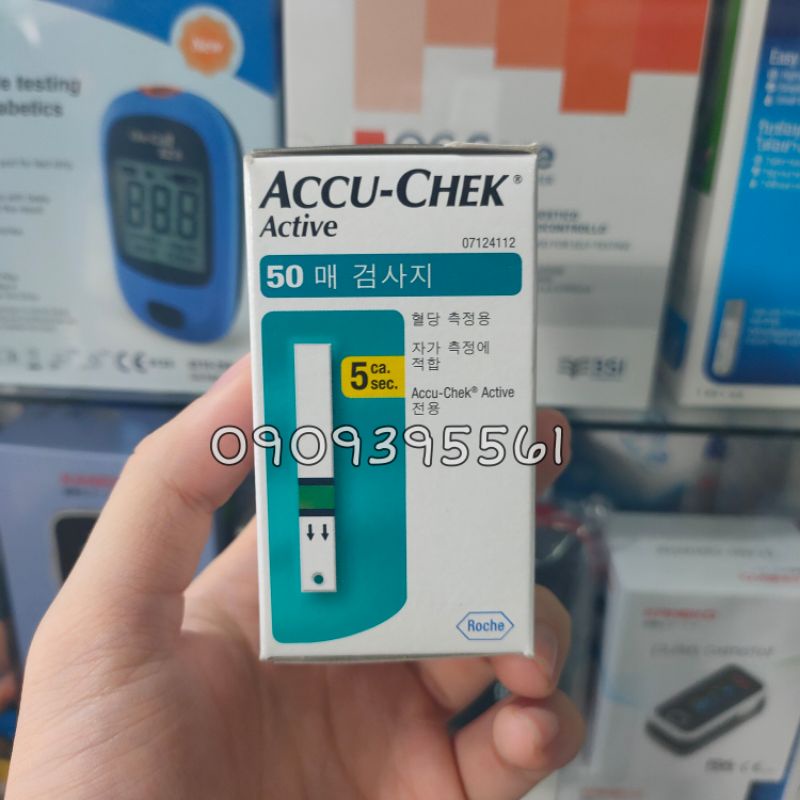 Que thử đường huyết Accu-chek Active ( Hộp 50 que )