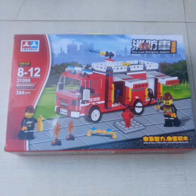 Lego xe lính cứu hỏa 394 chi tiết