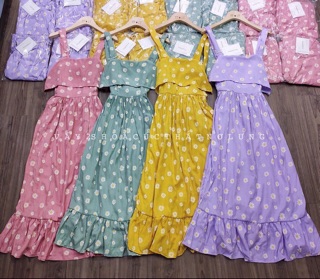 Đầm hoa cúc maxi tầng xinh