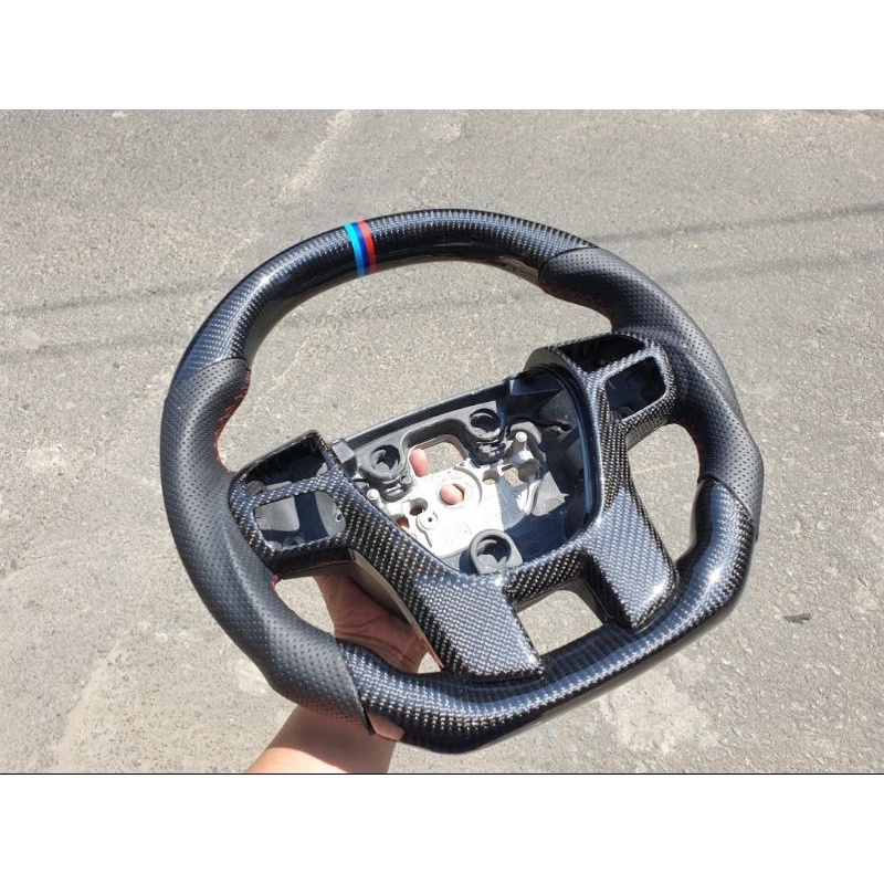 Ranger Raptor Vô lăng Carbon siêu thể thao