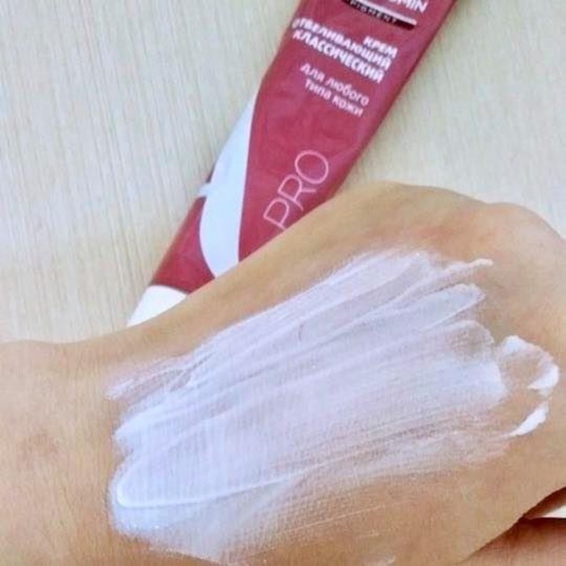 Kem Achromin Anti Pigment xóa nám tàn nhang trắng da (tuýp đỏ)