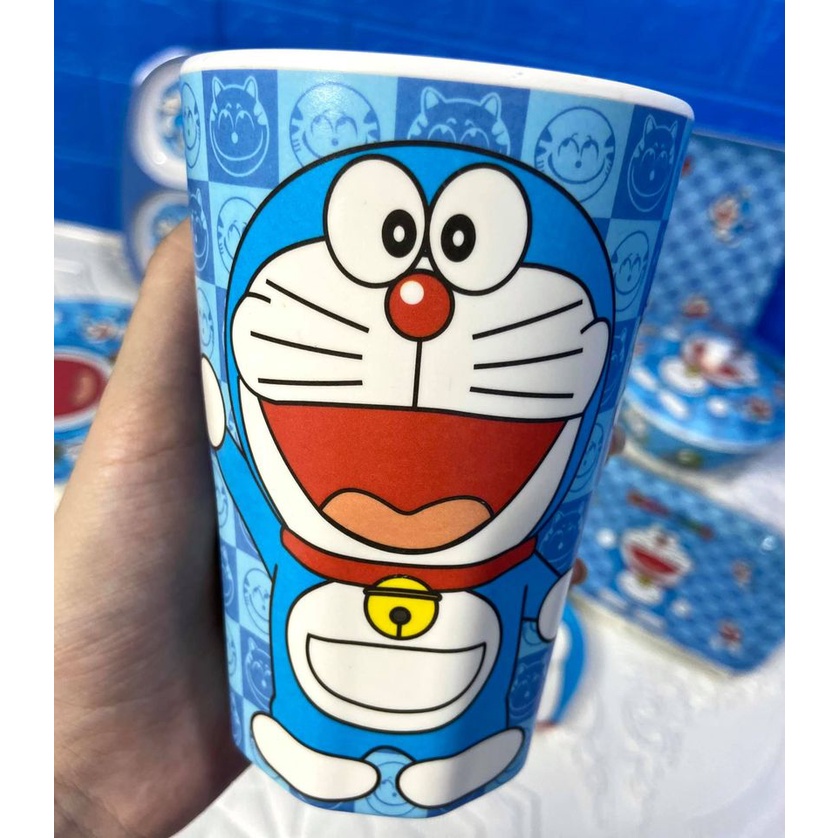 ly nhựa melamin( kitty shop doraemon)