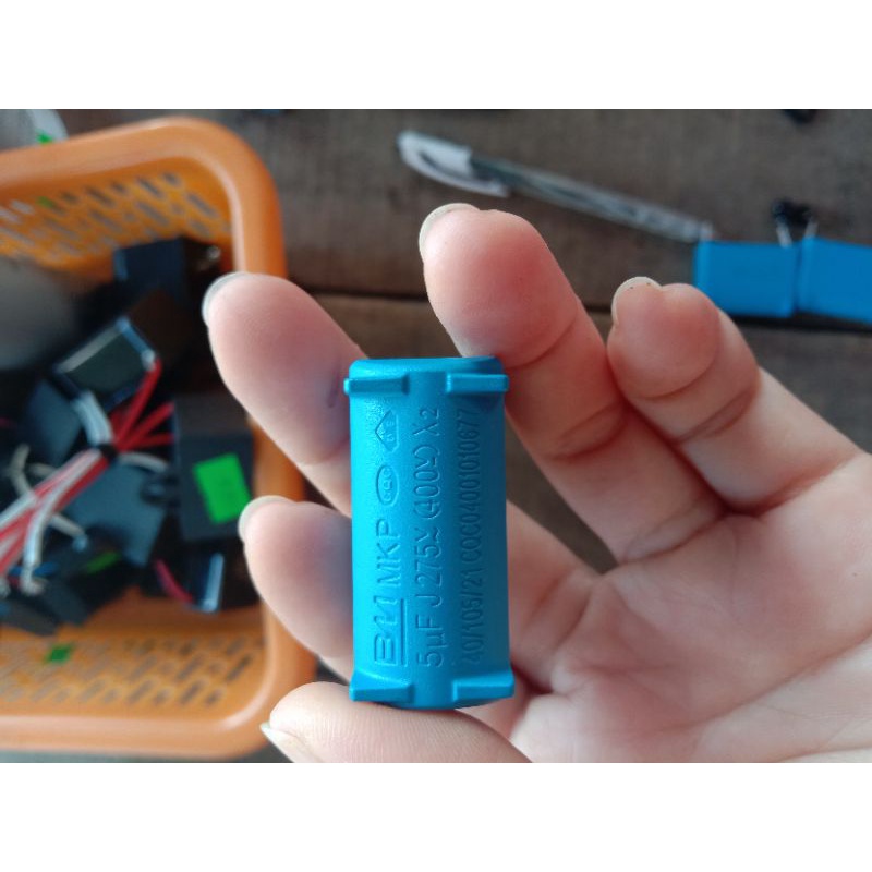 Tụ bếp điện từ 5uf 400V