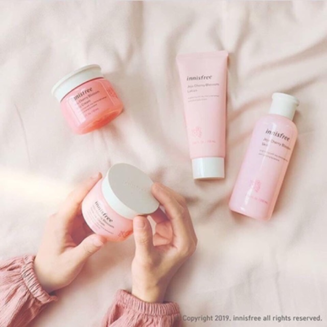 Set innisfree hoa anh đào 4 món | BigBuy360 - bigbuy360.vn