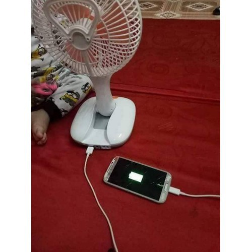Quạt sạc tích điện ông tây KM-F0166 kiêm đèn led gấp gọn