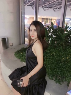 Đầm yếm phi đuôi cá