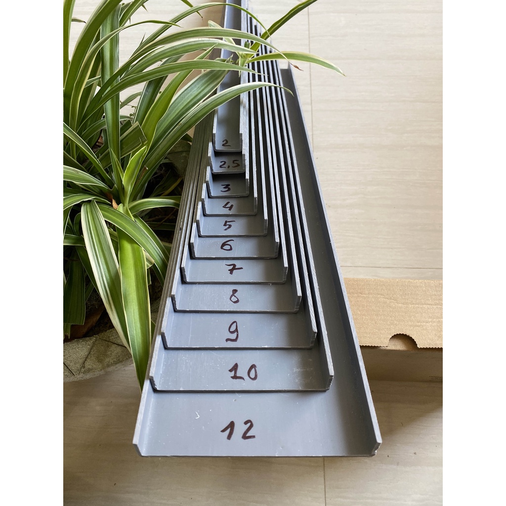 Bán lẻ bộ sản phẩm ống kéo chỉ 11cái, sản phẩm được dập từ ống nhựa PVC siêu bền,dài 58~60cm