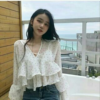 Áo croptop voan chấm bi ulzzang