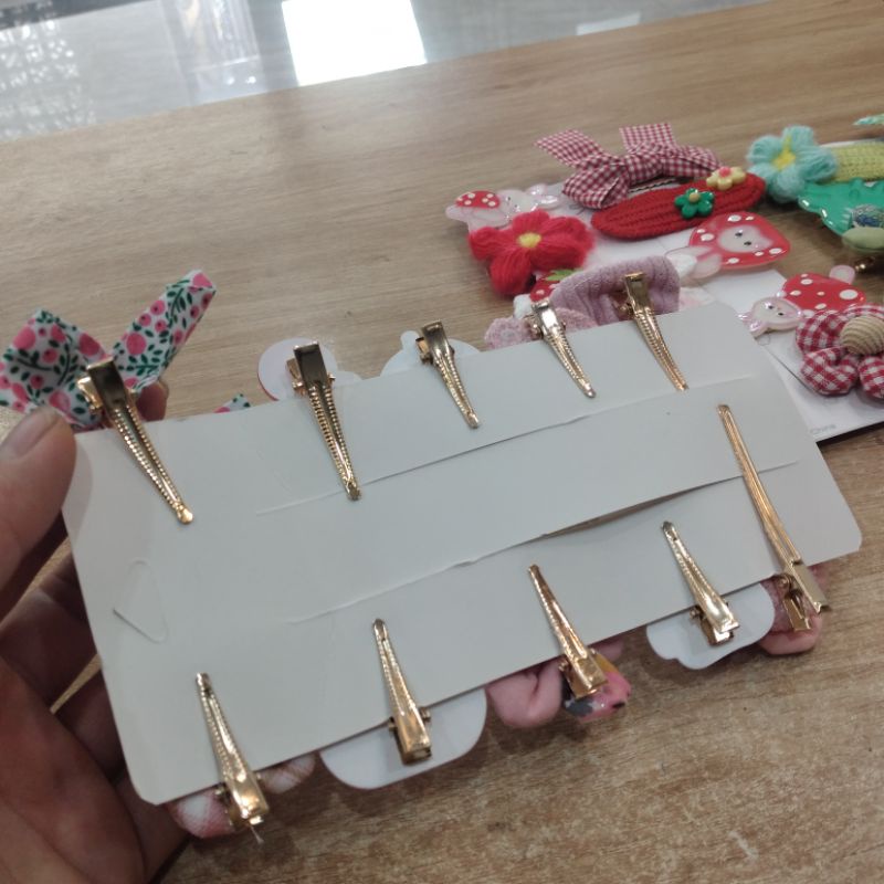 Set 10 kẹp tóc mái cho bé