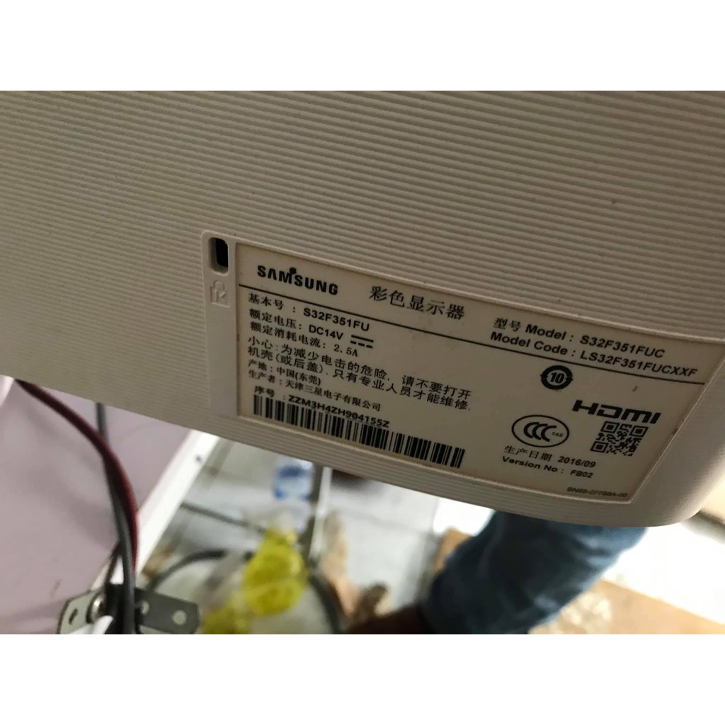 LCD Samsung S33F351 | BigBuy360 - bigbuy360.vn