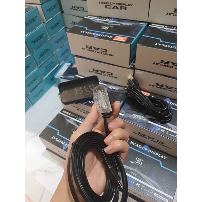 Màn hình hắt kính HUD M7 hiển thị tốc độ và cảnh báo tốc độ ô tô xe hơi cắm cổng OBD2 + USB GPS