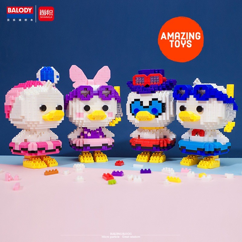 Bộ 12 mô hình lắp ráp Disney Pool Party 12cm