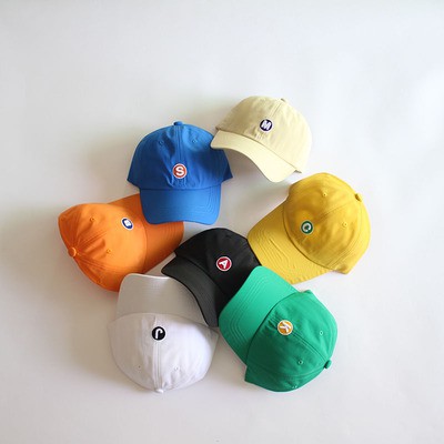 Nón lưỡi trai họa tiết chữ cái có dây đai điều chỉnh phong cách thời trang hàn quốc cho bé