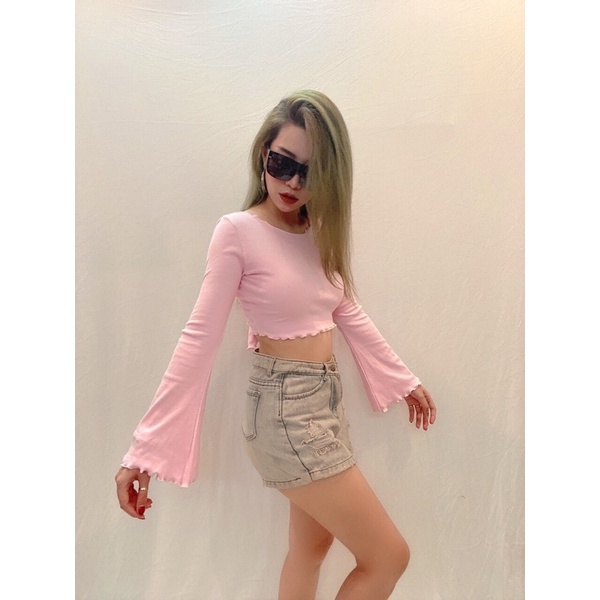 Áo croptop dài tay loe cột sau lưng vnxk