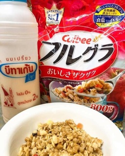 Ngũ cốc Calbee Nhật Bản
