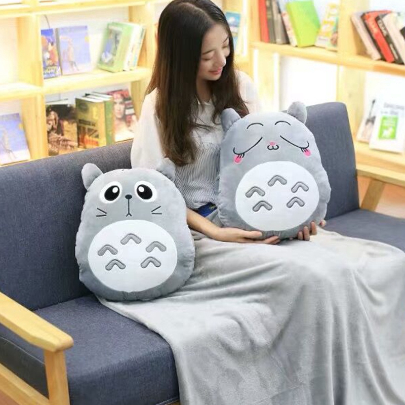 Bộ Chăn Gối 3 Trong 1 Hình Totoro Xinh Xắn 4 Món