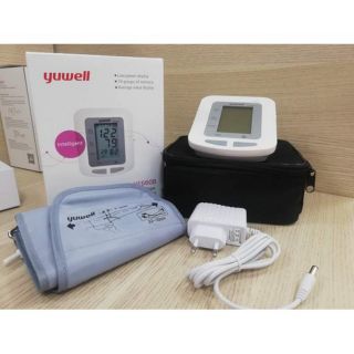 [Tặng 1 hộp băng cá nhân Ugo] Máy đo huyết áp Yuwell YE660B