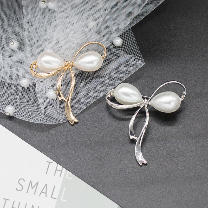 2 Ghim Cài Áo Hình Nơ Đính Đá Và Ngọc Trai Thời Trang