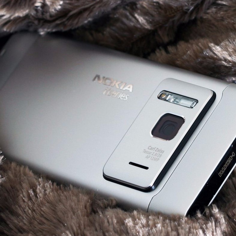 Điện Thoại Nokia N8 Cảm Ứng WiFi 3G Chính Hãng Bảo Hành 6 Tháng Bộ Nhớ 16G