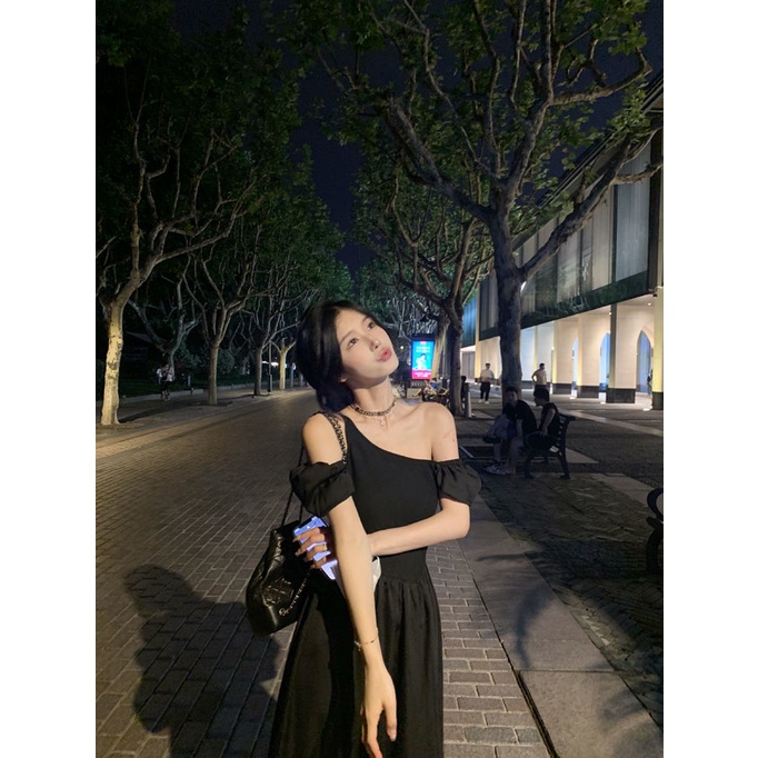 Đầm Trễ Vai Tay Ngắn Màu Đen Thời Trang Quyến Rũ Cho Nữ