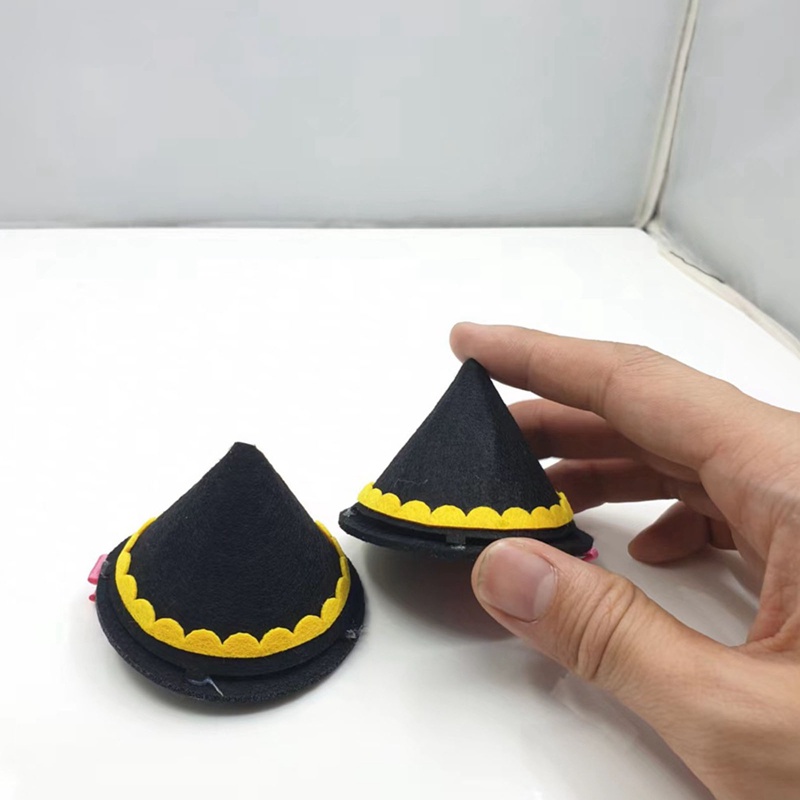 Kẹp Tóc Vải Nỉ Màu Đen Hai Màu Hình Anime Đáng Yêu