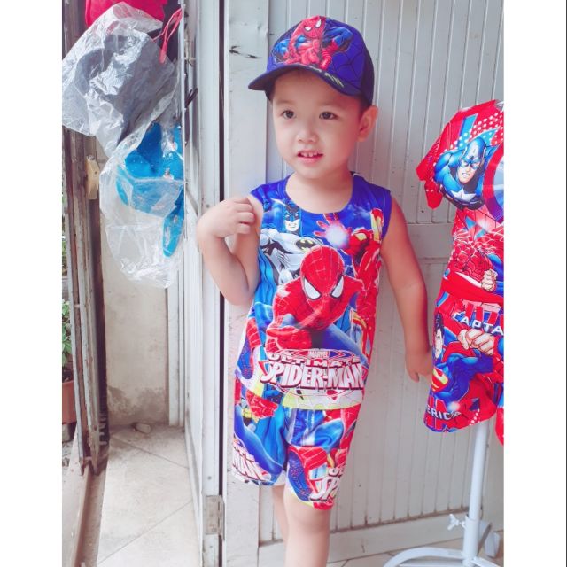 Bộ ba lỗ hình siêu nhân nhện