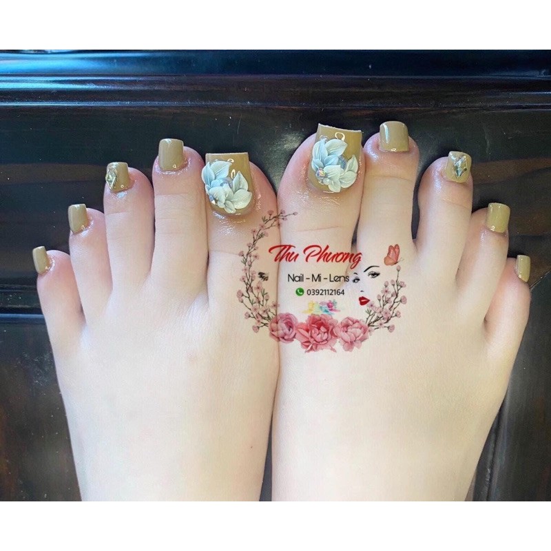 Hoa bột nail gắn móng