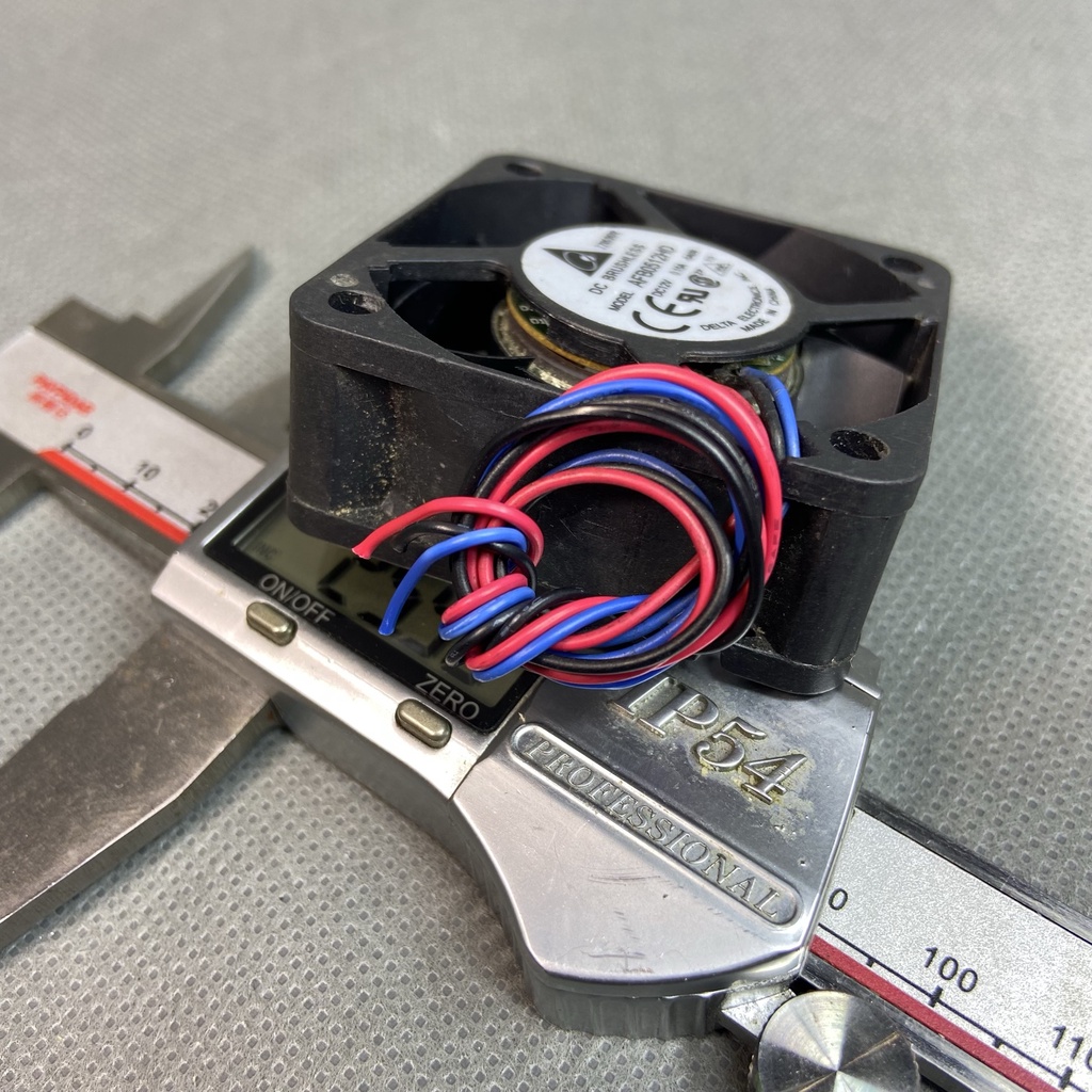 QUẠT 5 cm DELTA, 12V 0.15A. Gió tốt. AFB0512HD