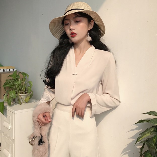 ÁO SƠ MI CỔ V ULZZANG | BigBuy360 - bigbuy360.vn