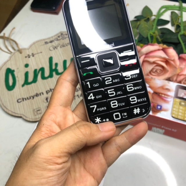 [Freeship toàn quốc từ 50k] Điện thoại Masstel Fami 12 cho người già -2 sim -LOA TO BÀN PHÍM LỚN