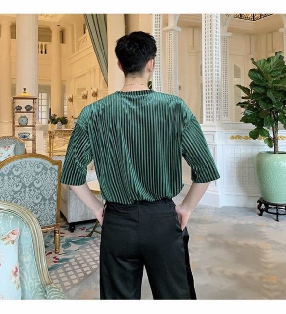 Áo thun nhung sọc gân form rộng tay lỡ