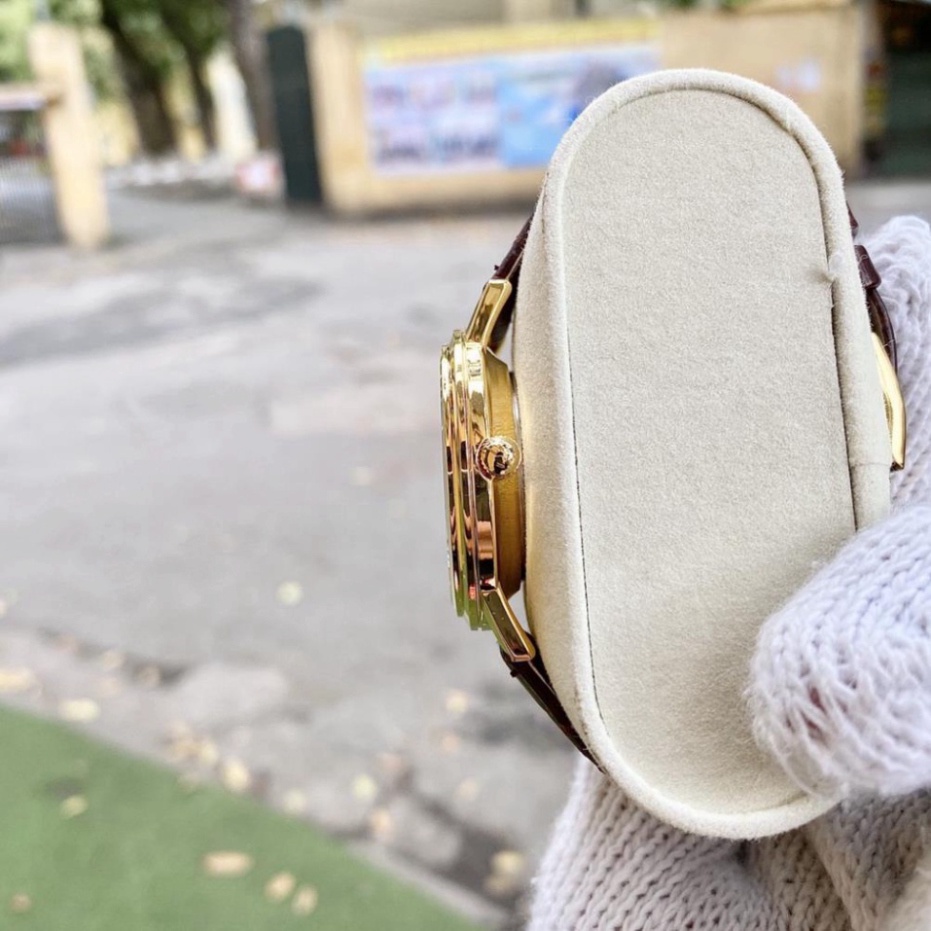 Đồng hồ nữ rolex R075A dây da, đính kim cương, nhỏ xinh, sang trọng.