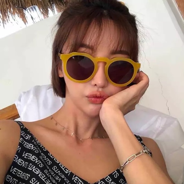 Kính ulzzang