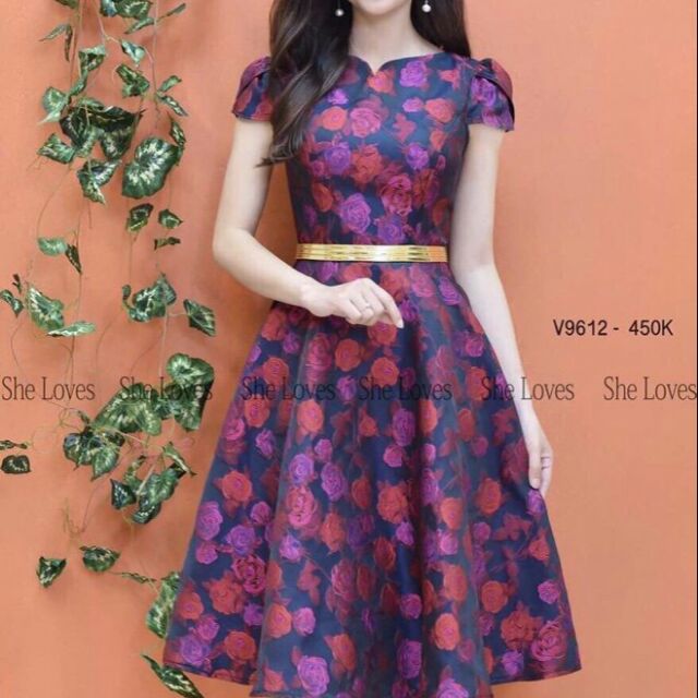 Đầm xoè hoa gấm