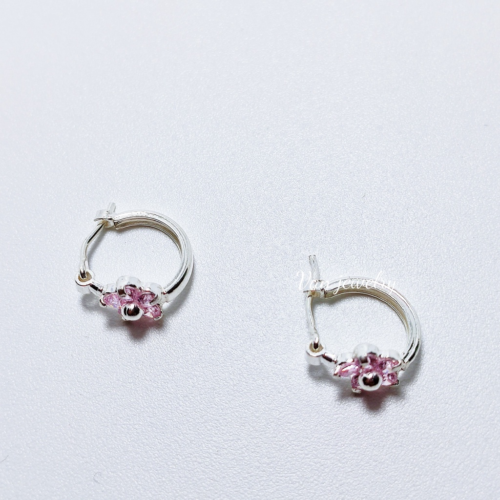 Bông tai bạc bong tai tròn sát tai nạm đá mặt hoa hồng dễ thương cho bé Van Jewelry V10039