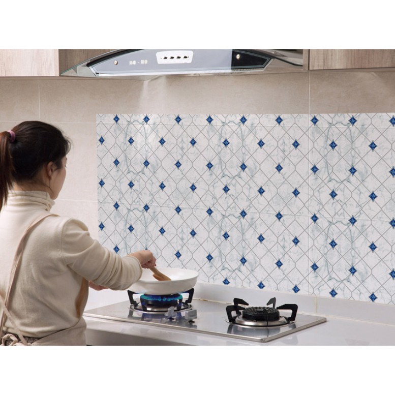 1 mét decal tráng nhôm dán bếp hình thoi khổ 60cm keo sẵn