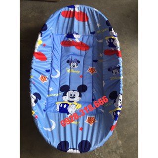 Đệm bọc nôi tre giúp bé ngủ ngon .