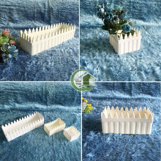 Chậu nhựa trồng cây - chậu hàng rào màu trắng nhiều size
