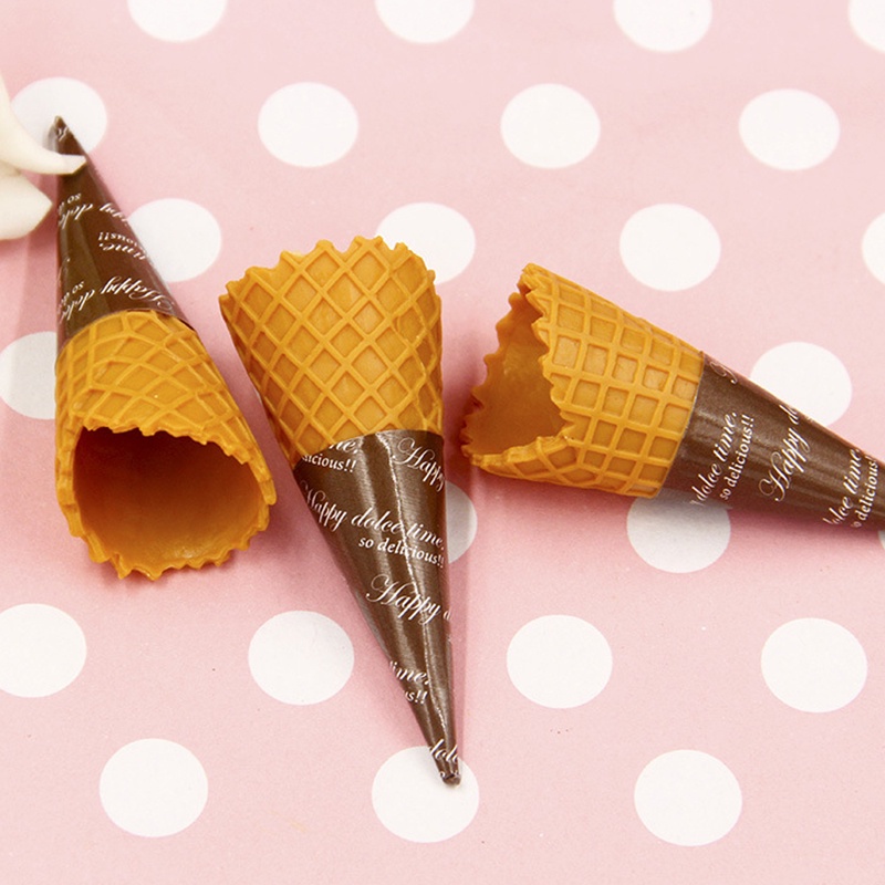 Đồ chơi mô phỏng hình cây kem ốc quế cho bé