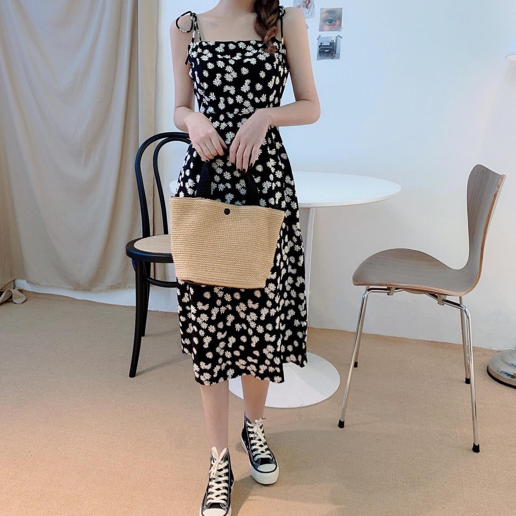 Váy hoa cúc - đầm hai dây hoa cúc ulzzang ( hình shop tự chụp / sẵn ) HD02 | BigBuy360 - bigbuy360.vn
