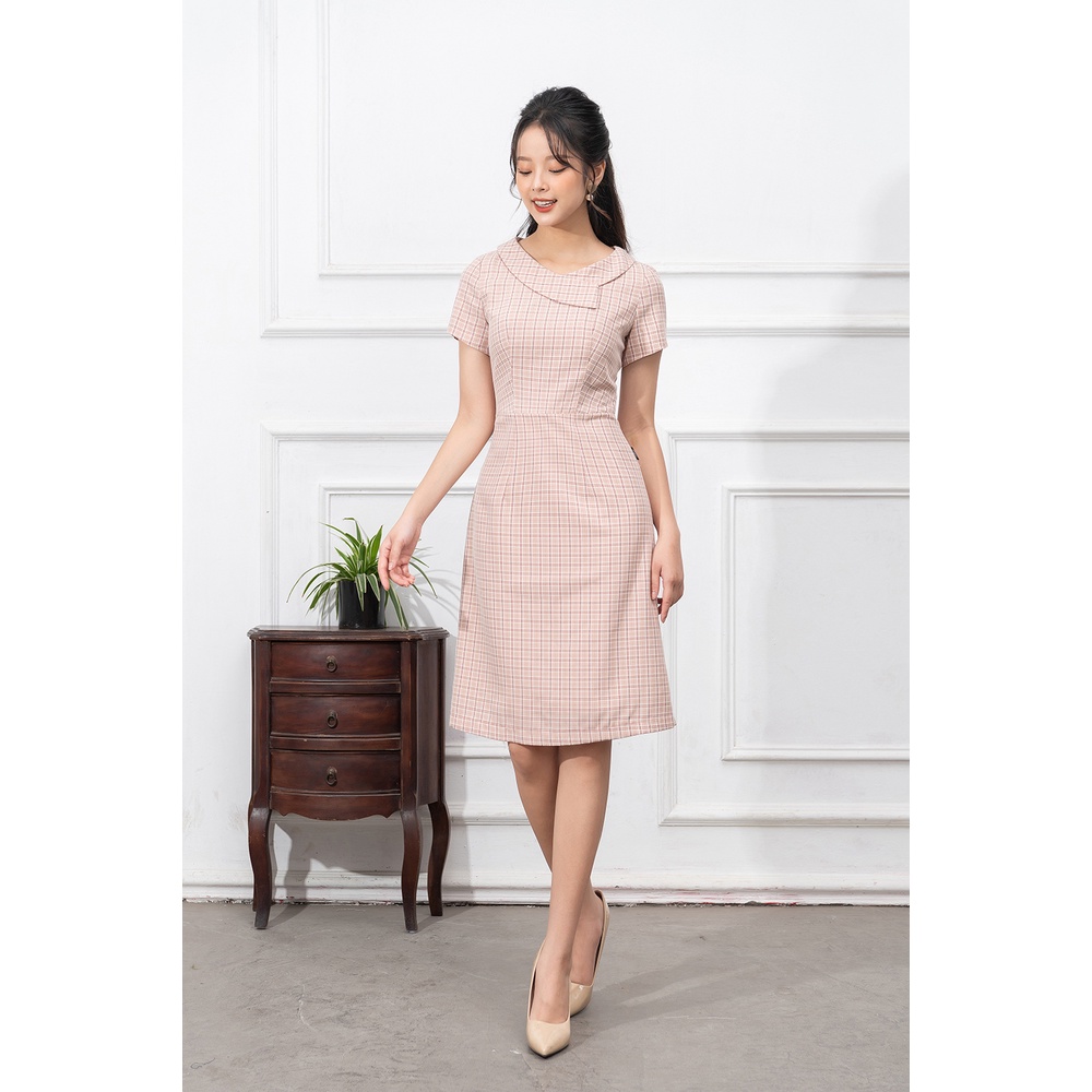 Váy Công Sở Thiết Kế LUPERI Họa Tiết Kẻ LFV3272