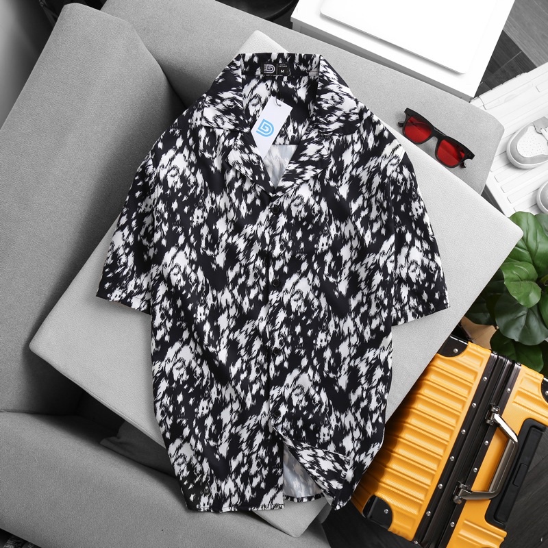 Áo sơ mi nam ngắn tay DEWE, vải lụa nhập khẩu chống nhăn thoáng mát, họa tiết Loang Đen - DEWE Cuban Shirt