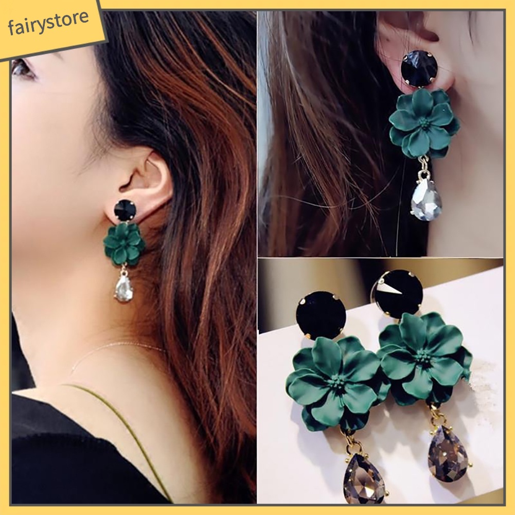 Khuyên tai hình hoa phong cách cổ điển cho nữ