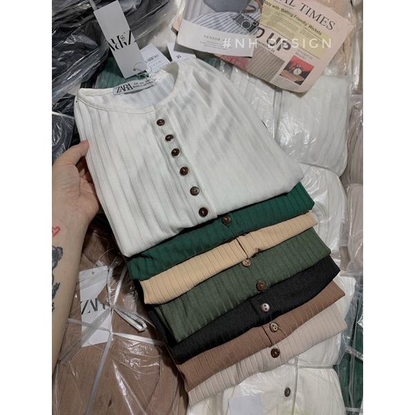 Áo len tăm cúc bọc khuy gỗ tôn dáng | BigBuy360 - bigbuy360.vn