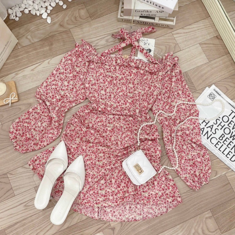 Đầm hoa nhí hồng cổ yếm váy nữ vintage bèo xếp ly đi chơi đi du lịch sang chảnh