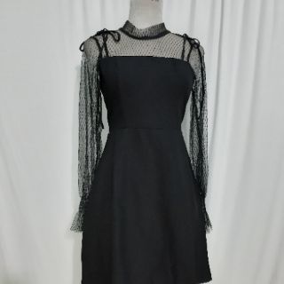 Đầm coton đen phối lưới