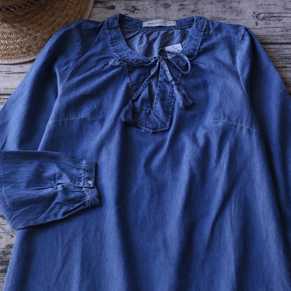 VÁY DENIM DÁNG SUÔNG CỔ ÁO THẮT NƠ